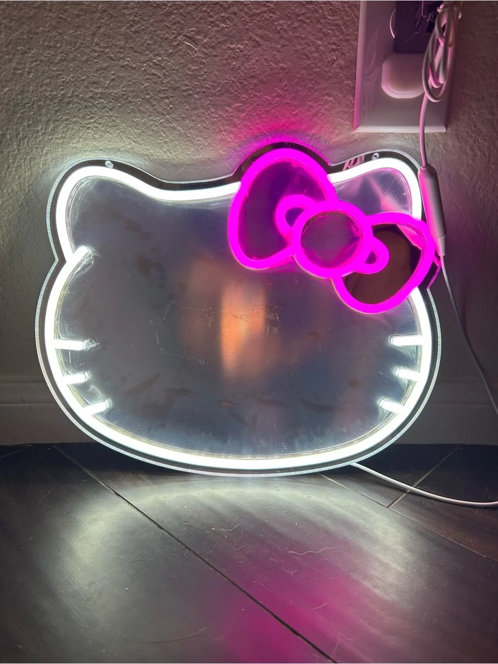 Hello Kitty White Mirror with Pink Bow LED Accent